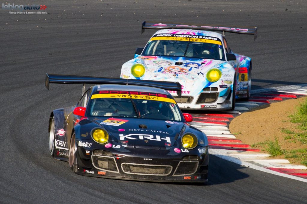 hd-super_gt_2014_2_oliveira_masuda_tiennent_bon_jusqu_au_bout_fuji_1-6