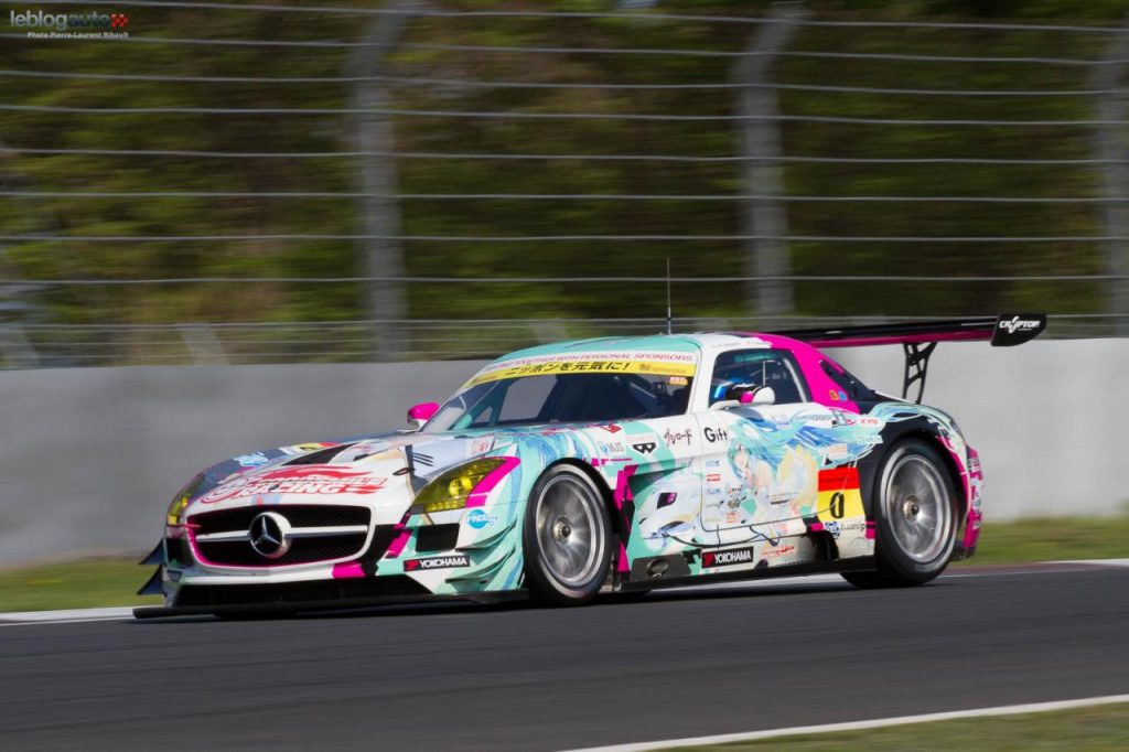 hd-super_gt_2015_2_carton_plein_pour_nissan_fuji_1-16