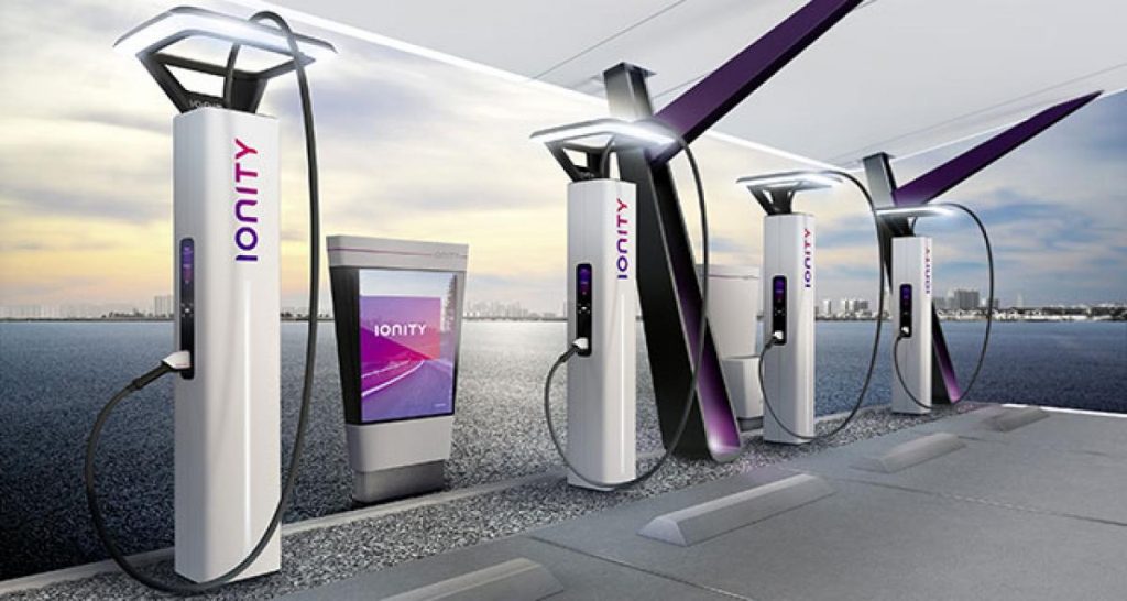 Bornes de recharge VE : les opérateurs conditionnent leurs investissements
