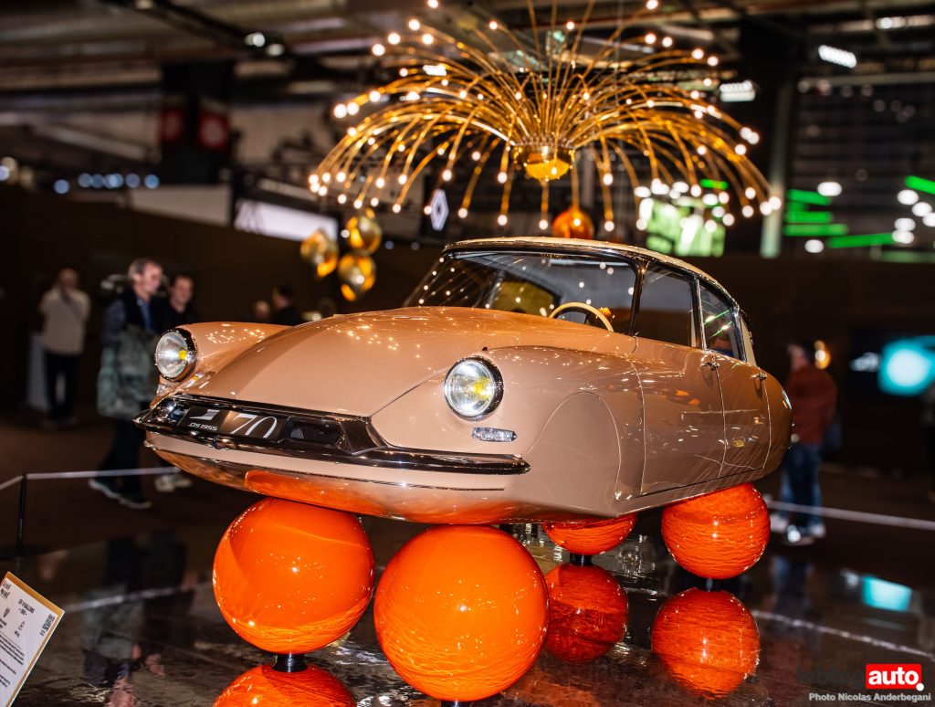 R&eacute;tromobile 2025