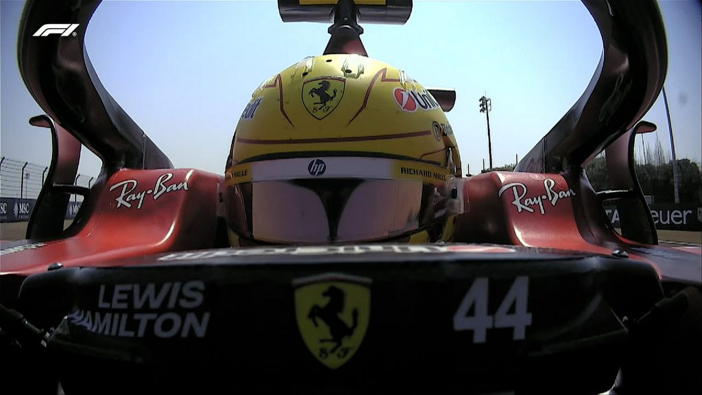 Sprint Chine 2025 : la prima vittoria per Hamilton Hamilton au volant de sa Ferrari F1