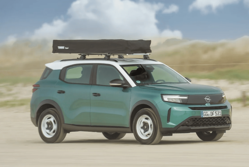 L’Opel Frontera part en virée nocturne