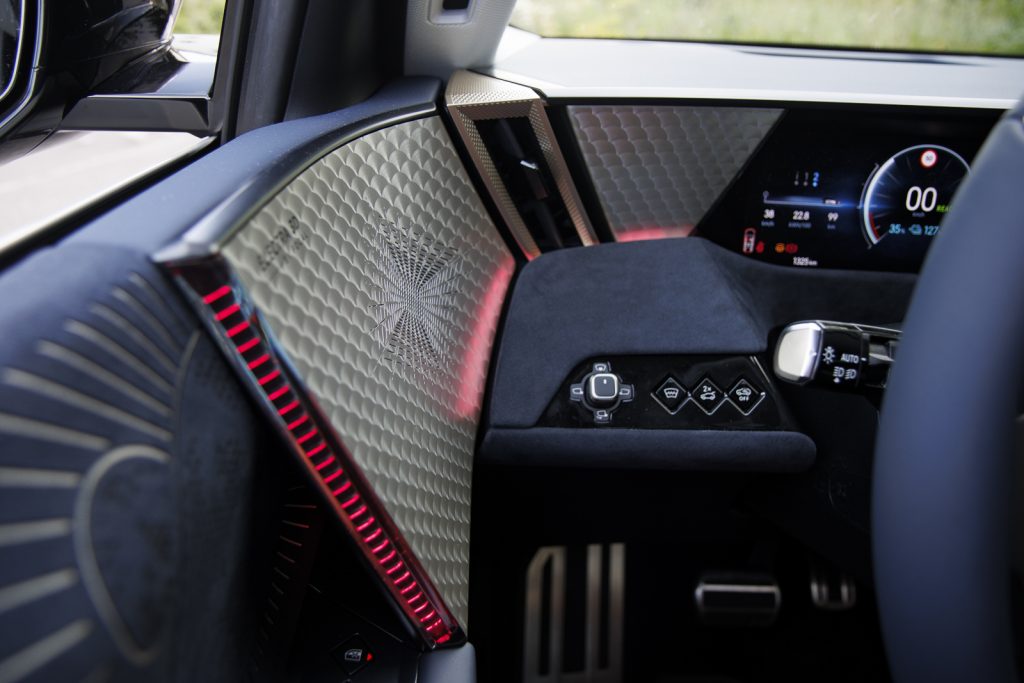 DS N°8 E-Tense 350 Jules Verne