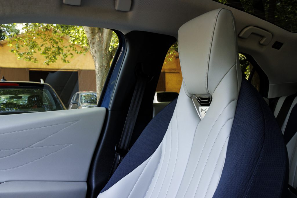 DS N°8 E-Tense 245 Pallas