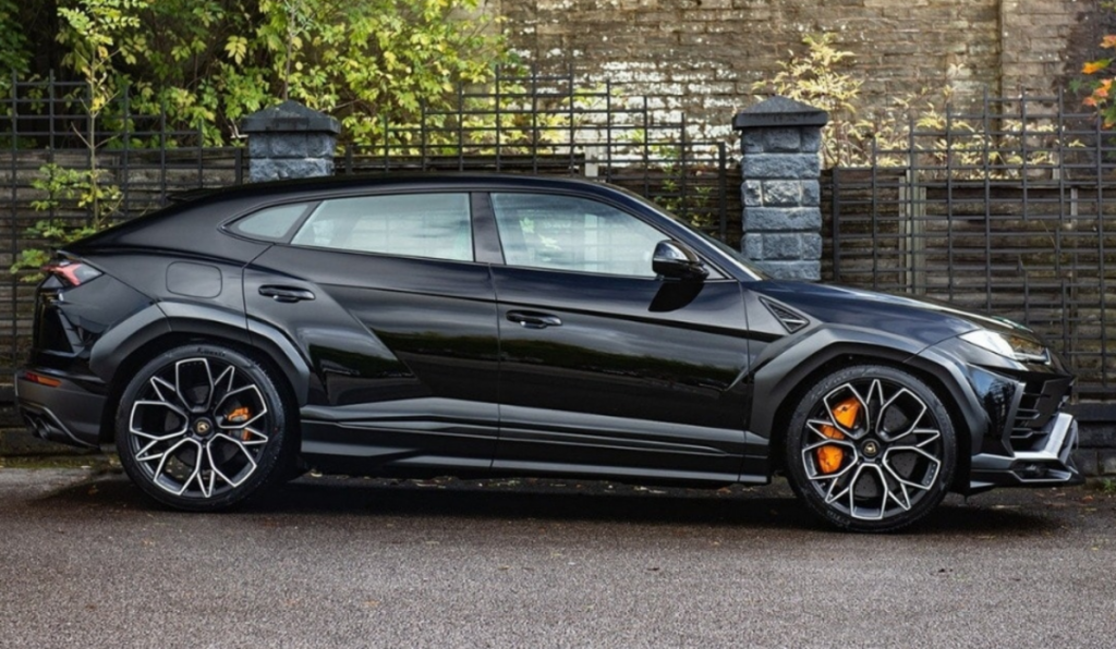 Kahn Design dévoile un kit carrosserie exclusif pour la Lamborghini Urus