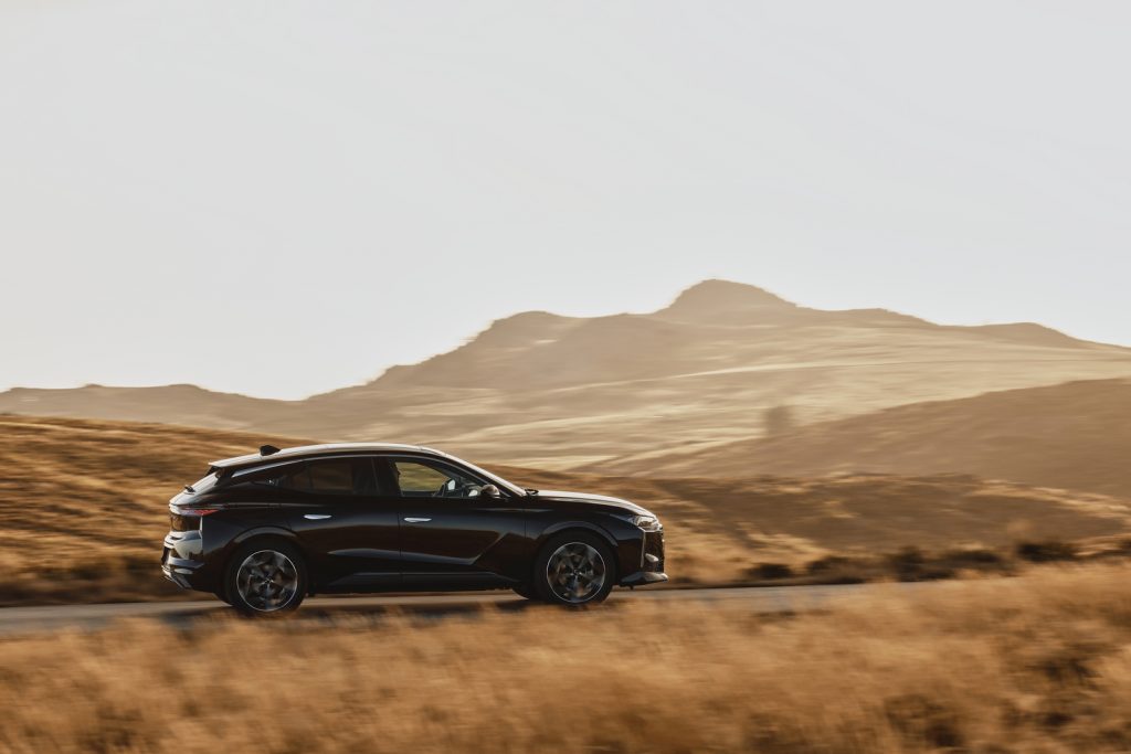 Image DS DS N°4 PHEV 225 Etoile Nappa