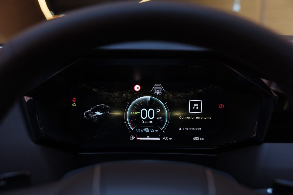 Ecran du combiné d'instrumentation, DS N°4