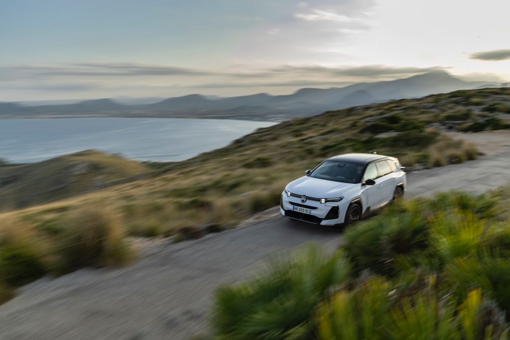 C5-Aircross-PHEV-015