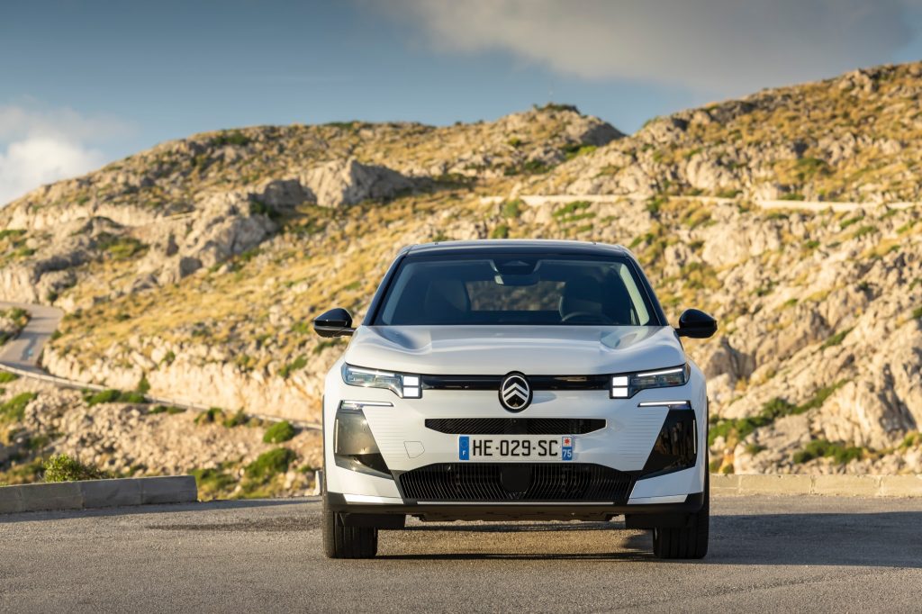 C5-Aircross-PHEV-060