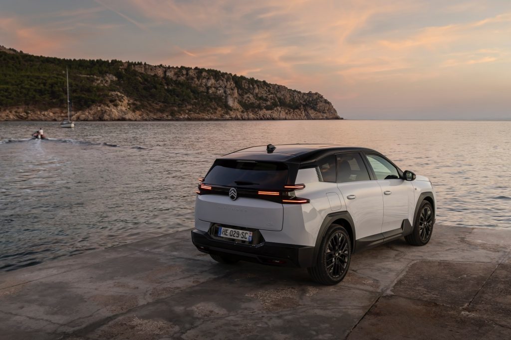 C5-Aircross-PHEV-074