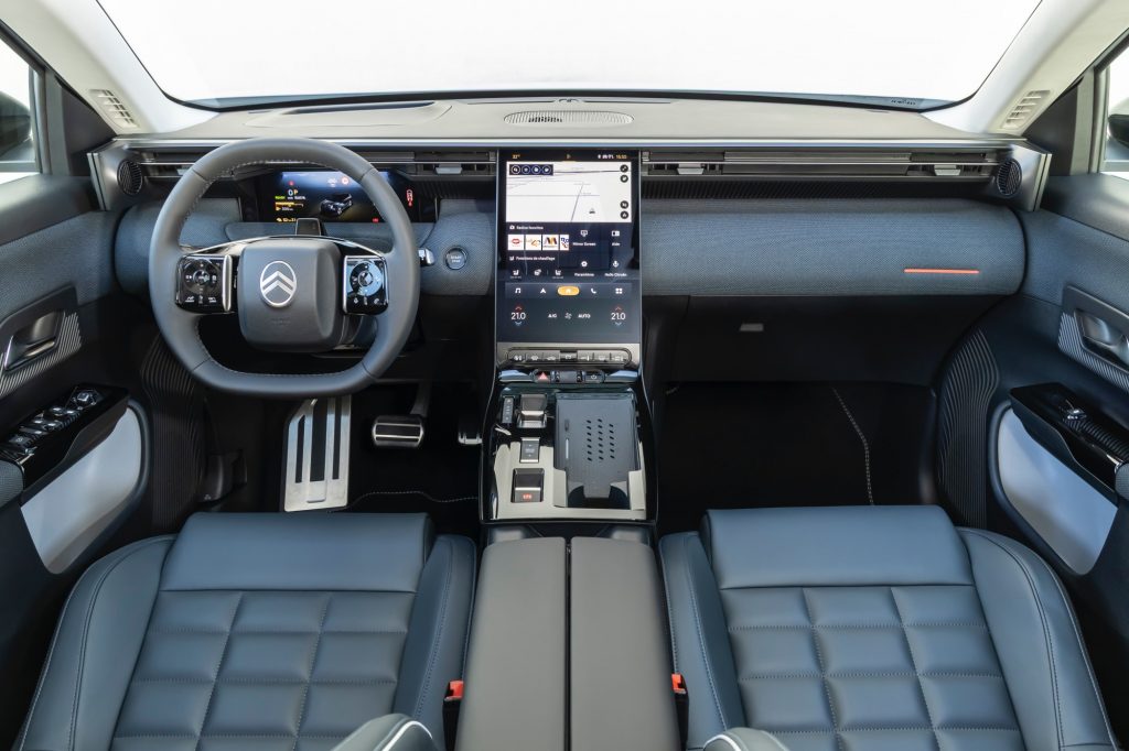 C5-Aircross-PHEV-078