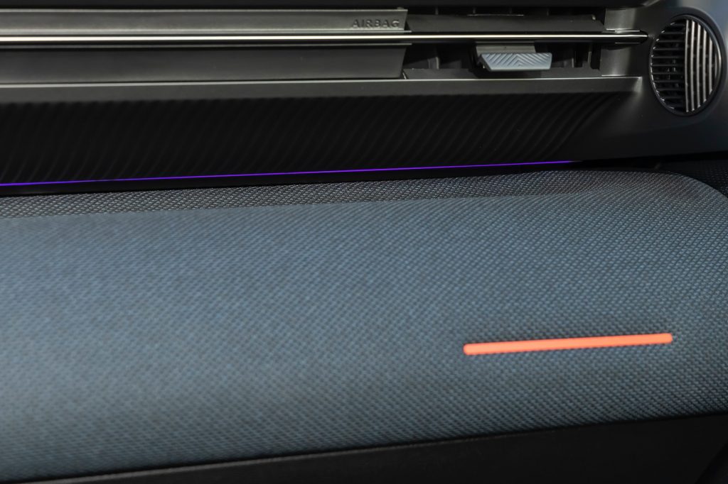 C5-Aircross-PHEV-084