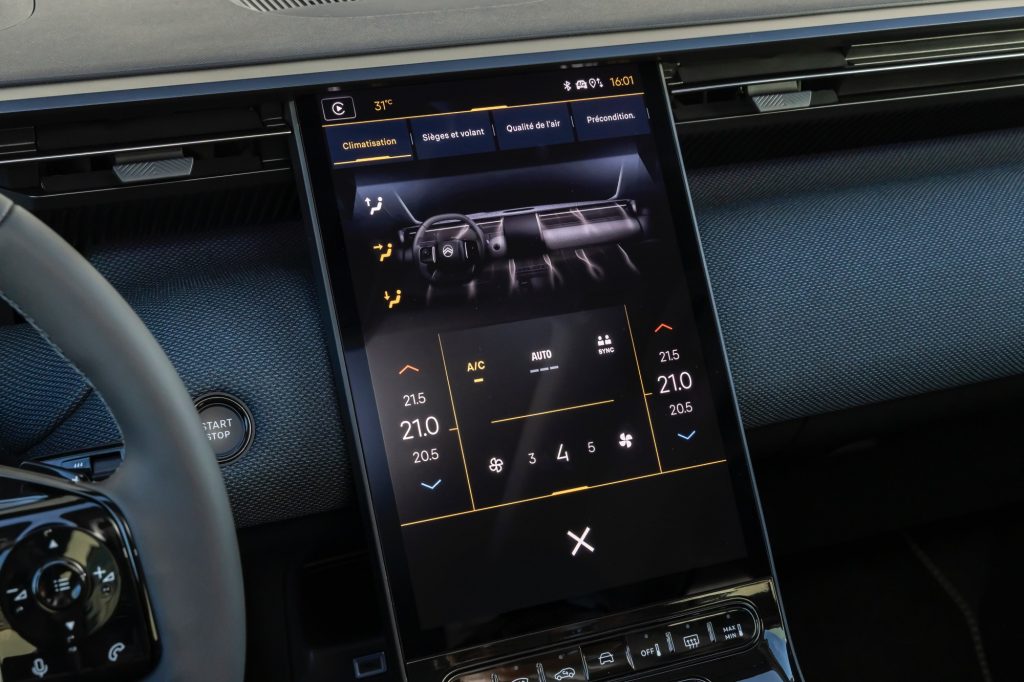 C5-Aircross-PHEV-089