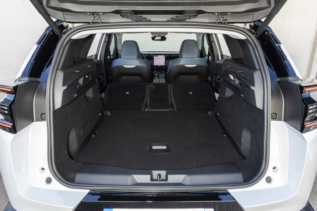 C5-Aircross-PHEV-114