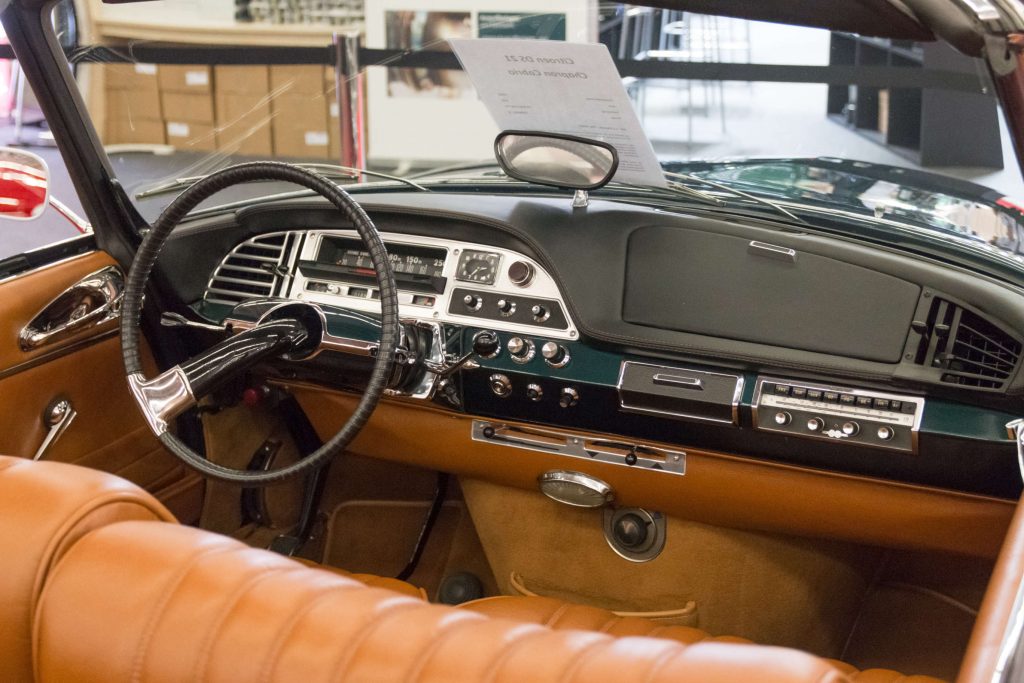 (C) Johannes Maximilian - CC BY-SA 4.0 (C) Johannes Maximilian - CC BY-SA 4.0