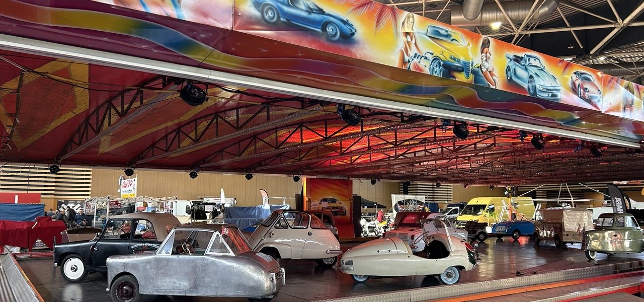 Epoquauto, le grand manège de l'automobile ancienne