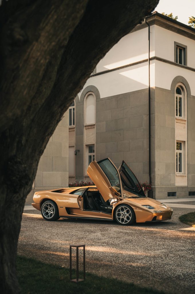 (C) Lamborghini