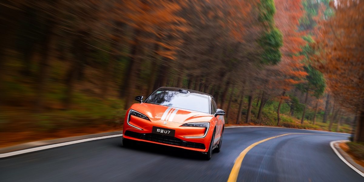La nouvelle batterie de 150 kWh de la Yangwang U7 lui permet de d&eacute;passer les 1 000 km d&rsquo;autonomie
