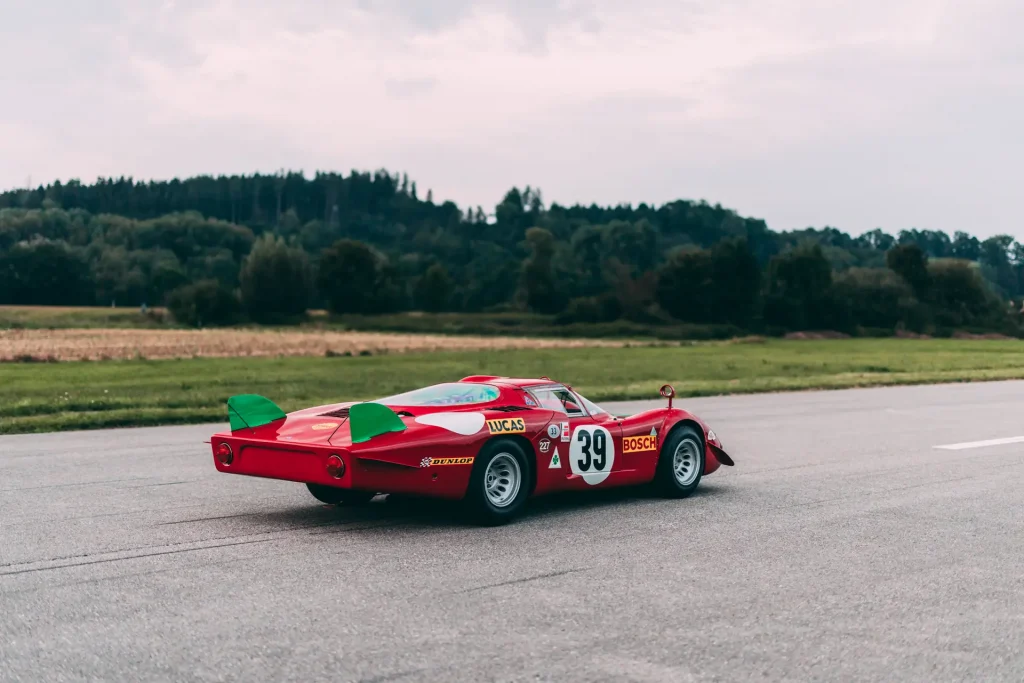 Un prototype Alfa Romeo Tipo 33/2 Daytona de 1968 qui a particip&eacute; aux 24h du Mans est &agrave; vendre