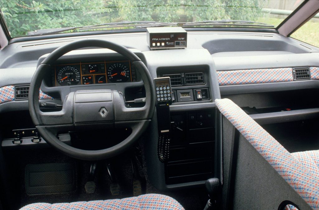 v (C) Renault Communication - Droits Réservés