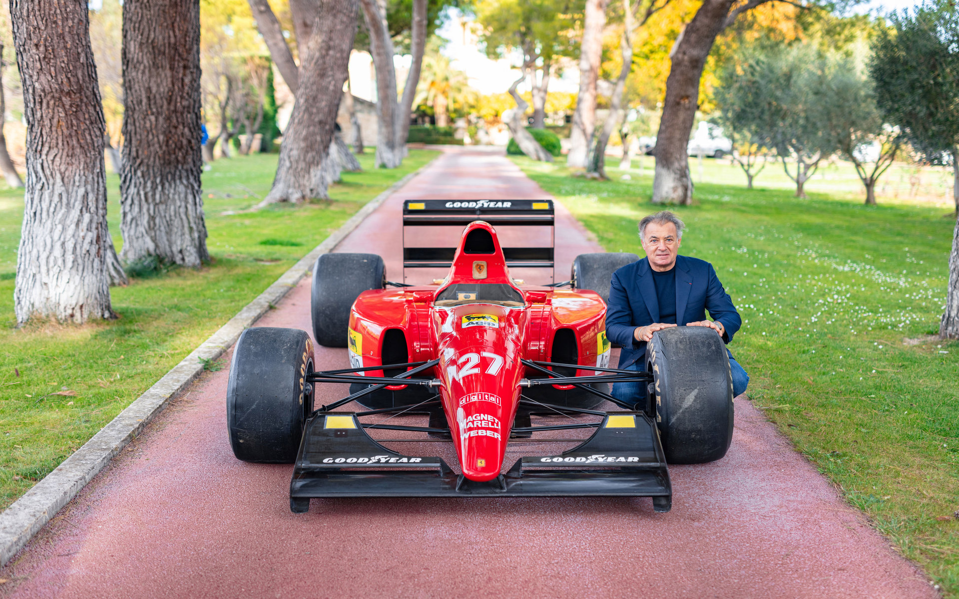 
		Commentaires sur Une Ferrari F92A de Jean Alesi mise aux enchères par SGL		