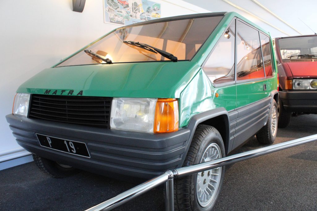 (C) Hatem BEN AYED (C) Hatem BEN AYED