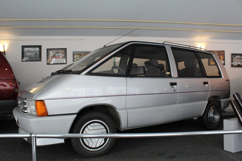 (C) Hatem BEN AYED (C) Hatem BEN AYED