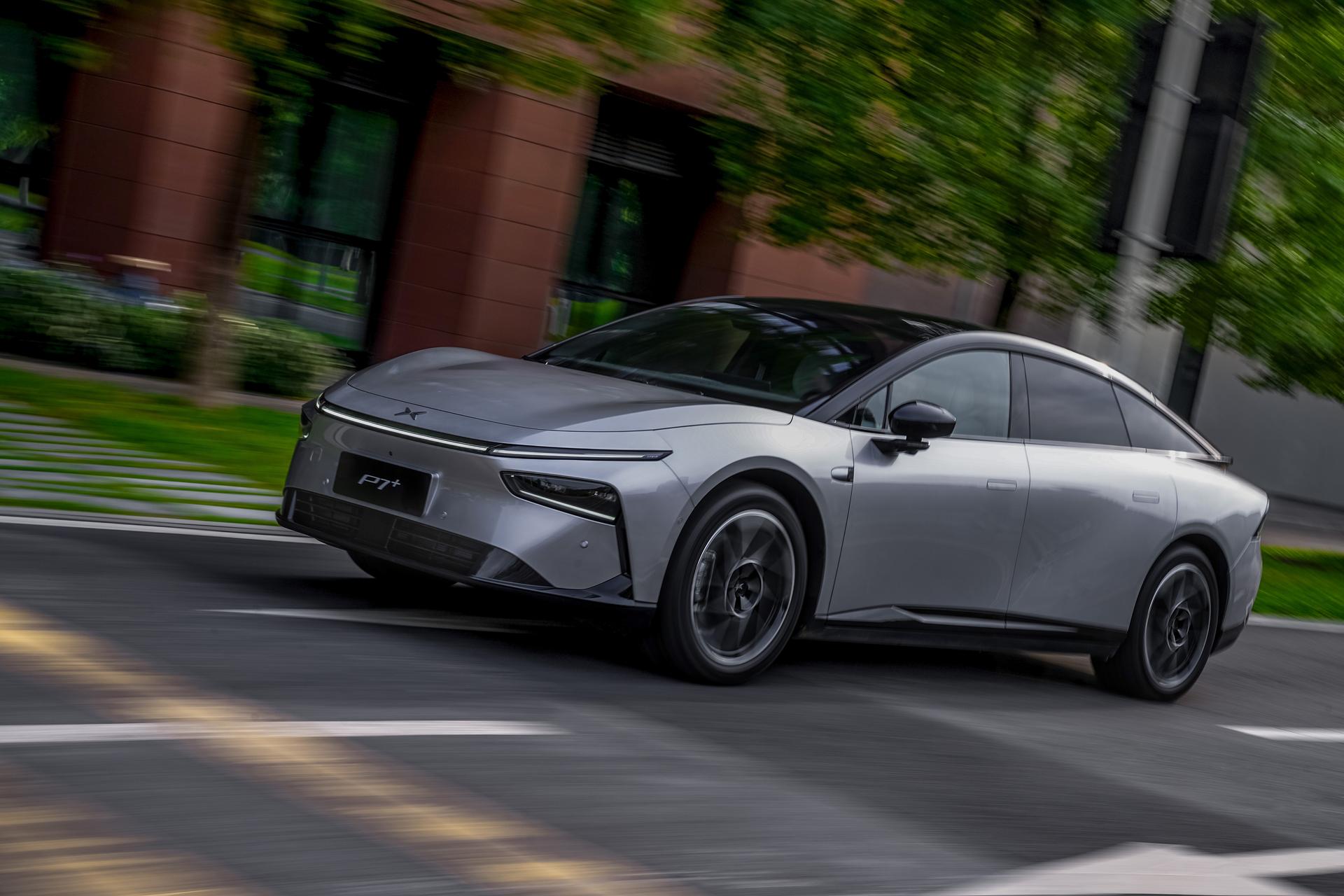 
		Commentaires sur A 46000 euros, la nouvelle berline Xpeng est deux fois moins chère qu’une Tesla S et elle se charge en 12 minutes par HEB		