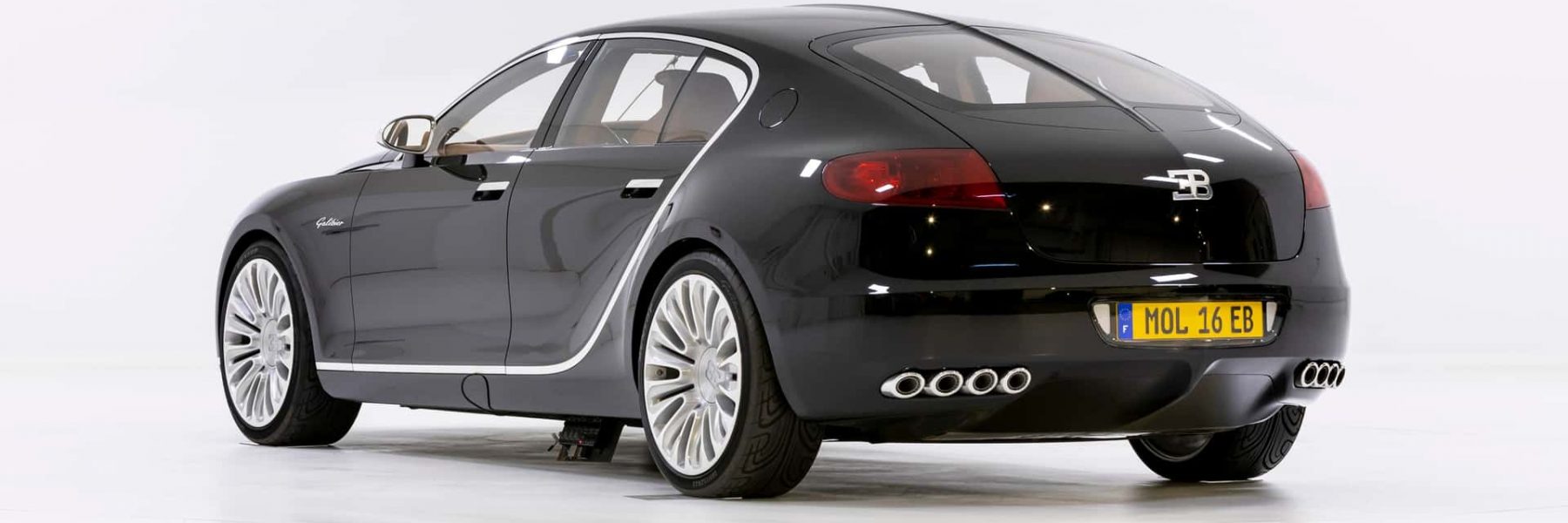 Avec 1 000 ch, cette berline Bugatti devait humilier Rolls-Royce