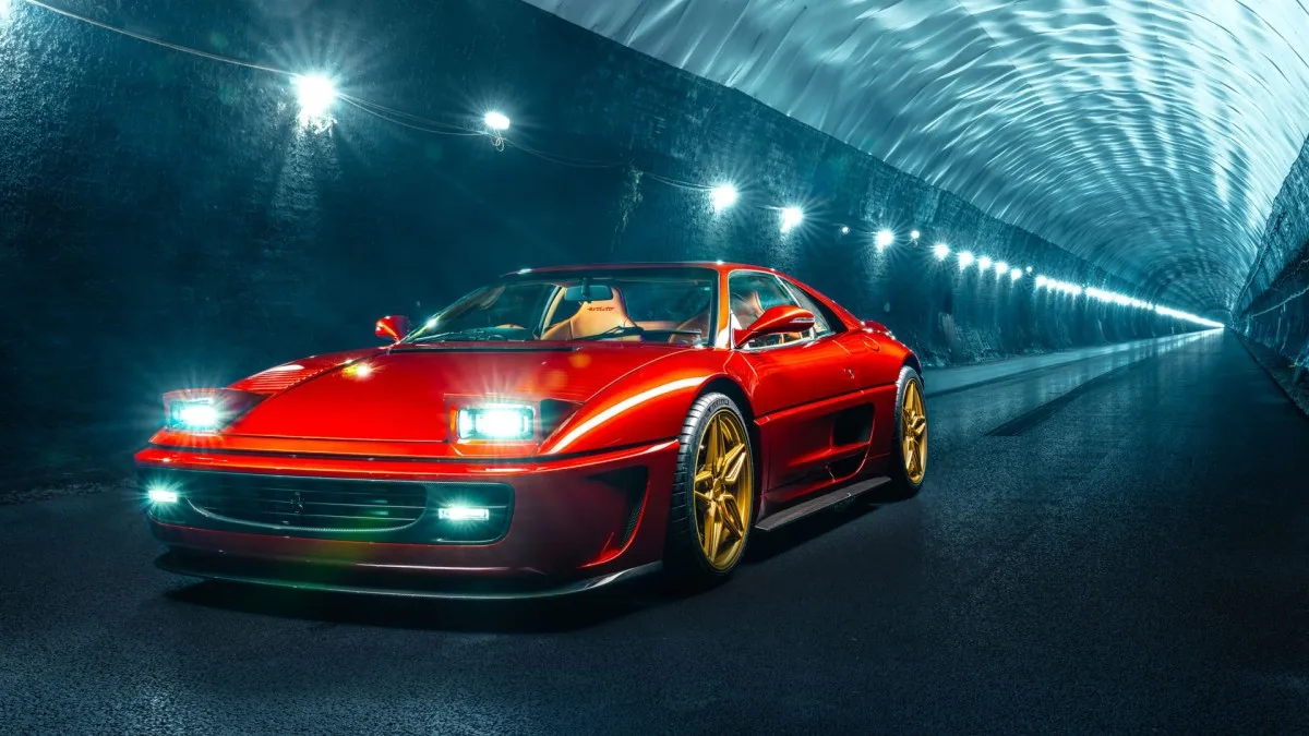 474 chevaux et 9000 tr/min : cette Ferrari F355 repousse toutes les limites