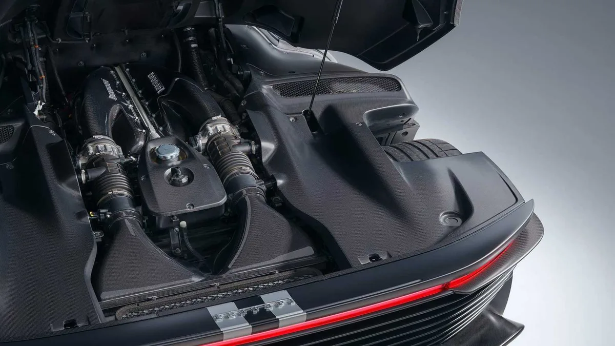 868 chevaux et un échappement plaqué or : voici la Ferrari Daytona SP3 repensée par Novitec 868 chevaux et un échappement plaqué or : voici la Ferrari Daytona SP3 repensée par Novitec