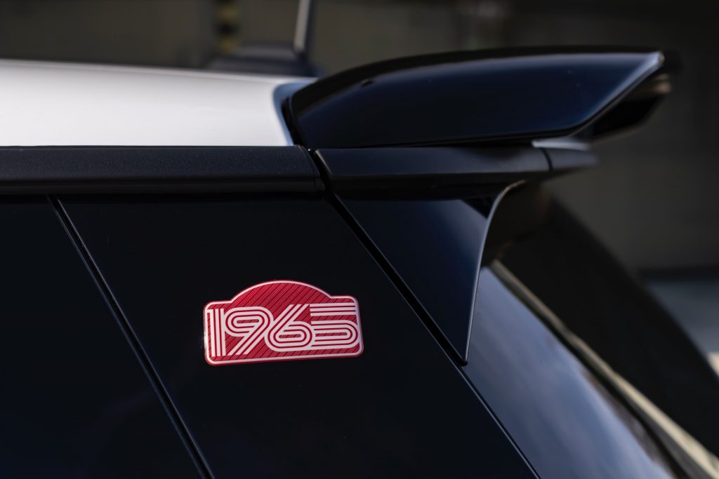 Mini_1965-Victory-Edition_13