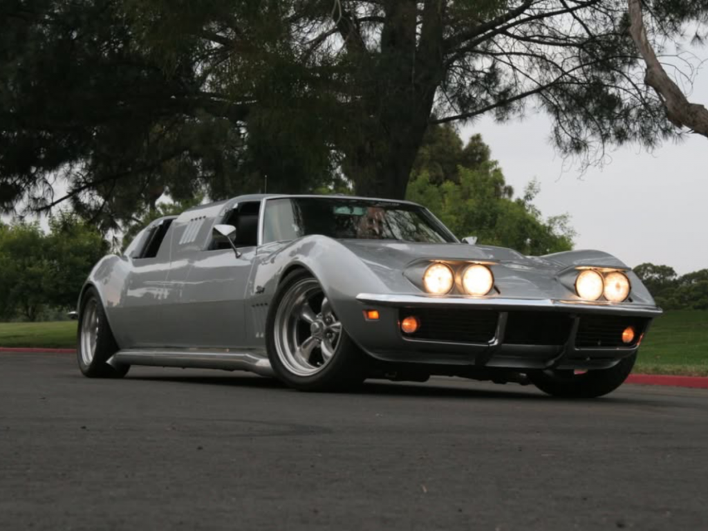 Une Corvette C3 transform&eacute;e en limousine &agrave; 98 000 $ affole les r&eacute;seaux