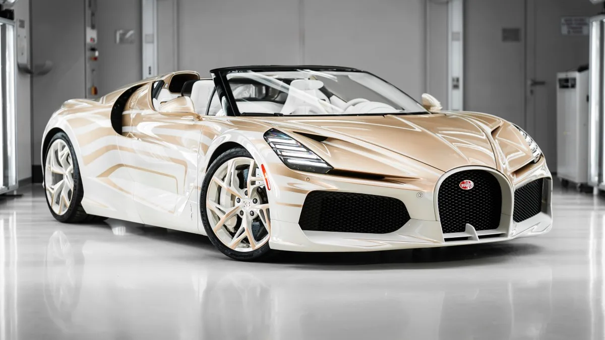 « La Perle Rare » : combien coûte vraiment cette Bugatti unique au monde avec sa peinture à l'or ? « La Perle Rare » : combien coûte vraiment cette Bugatti unique au monde avec sa peinture à l'or ?