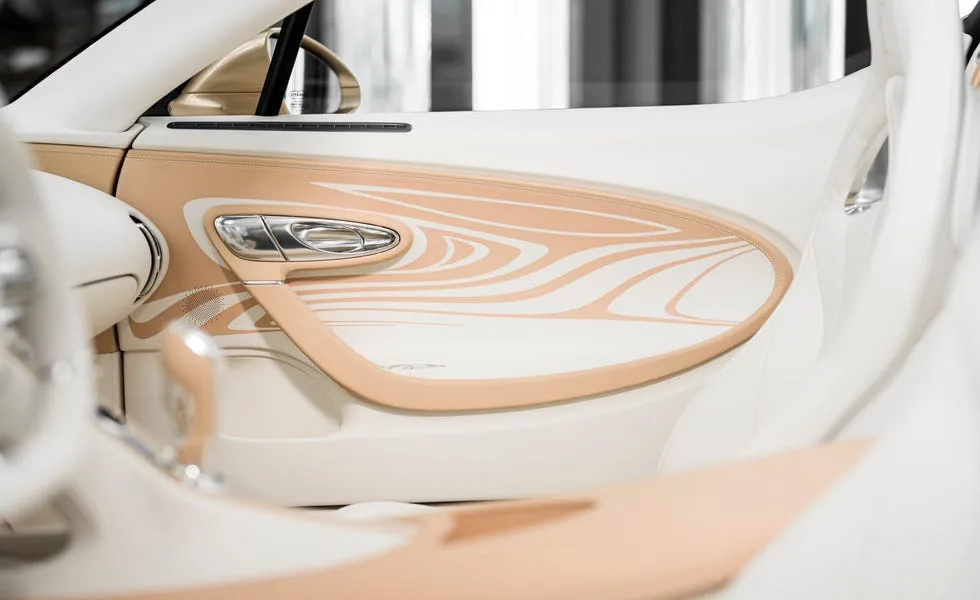 « La Perle Rare » : combien coûte vraiment cette Bugatti unique au monde avec sa peinture à l'or ? « La Perle Rare » : combien coûte vraiment cette Bugatti unique au monde avec sa peinture à l'or ?