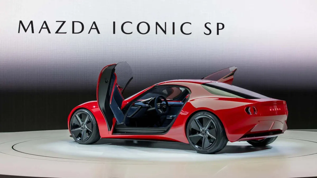 Mazda choisit les carburants synthétiques plutôt que l'électrique pour la future MX-5 Mazda choisit les carburants synthétiques plutôt que l'électrique pour la future MX-5