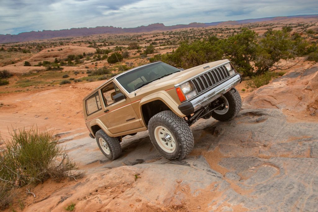 2026_EJS_Cherokee-XJ_Pioneer_02