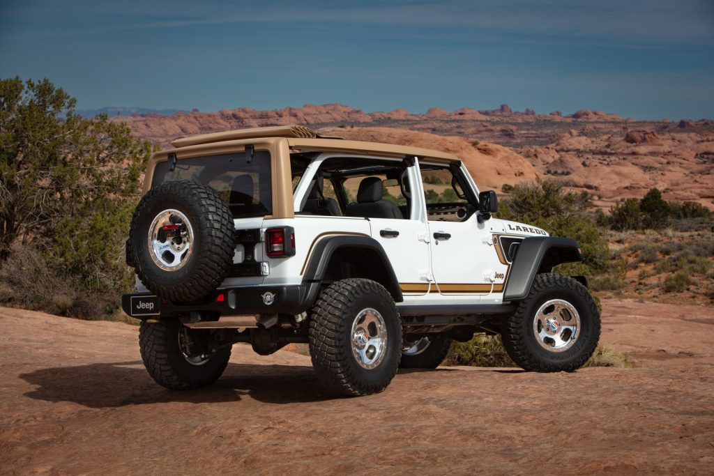 2026_EJS_Wrangler_Laredo_02