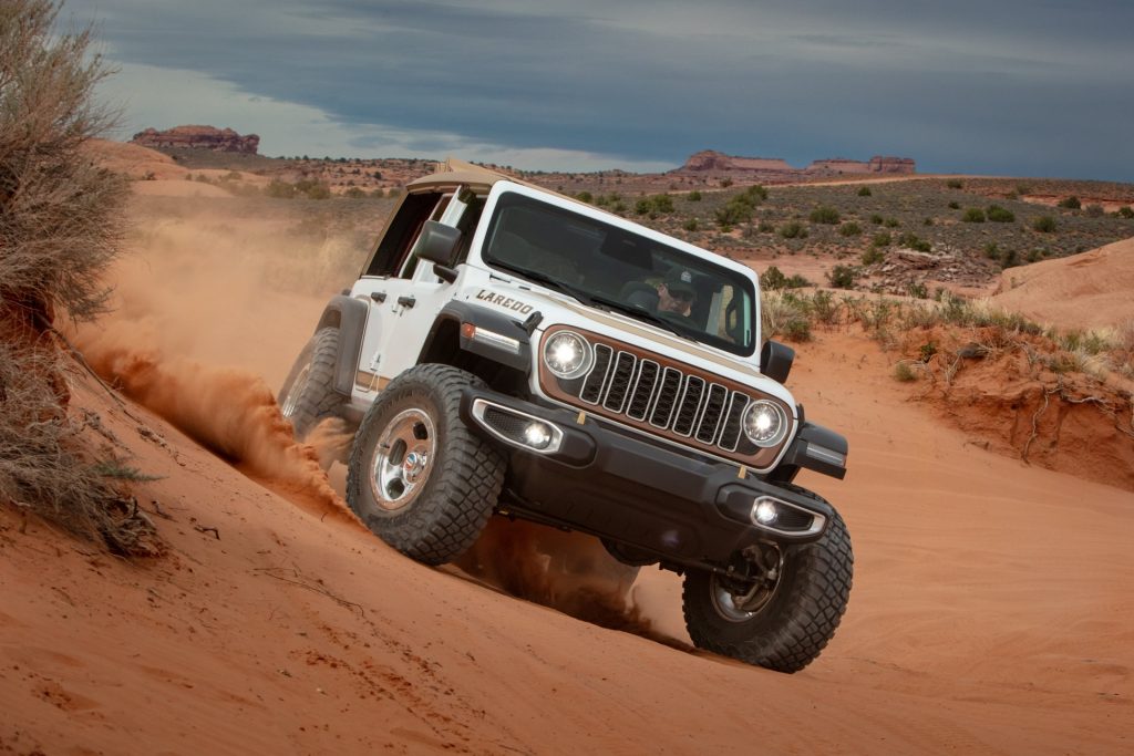 2026_EJS_Wrangler_Laredo_03