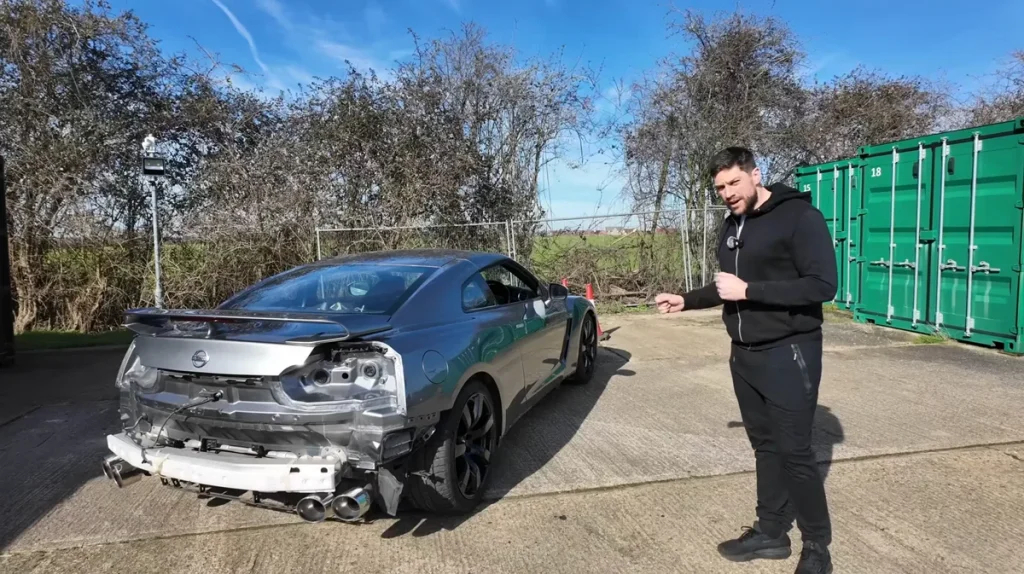 Il restaure sa Nissan GT-R crashée avec des pièces Nismo achetées sur Temu pour 6000€
