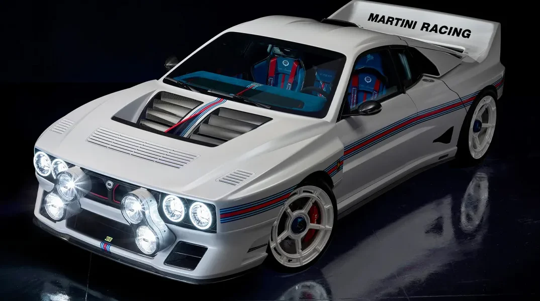 Cette Lancia 037 moderne cache 640 chevaux sous sa livr&eacute;e Martini