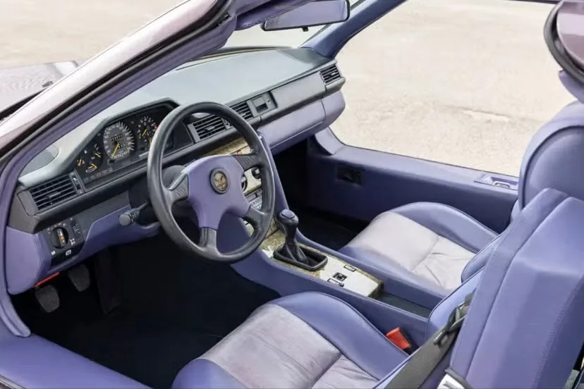 La Boschert B300 transforme une Mercedes 300 CE en Gullwing moderne