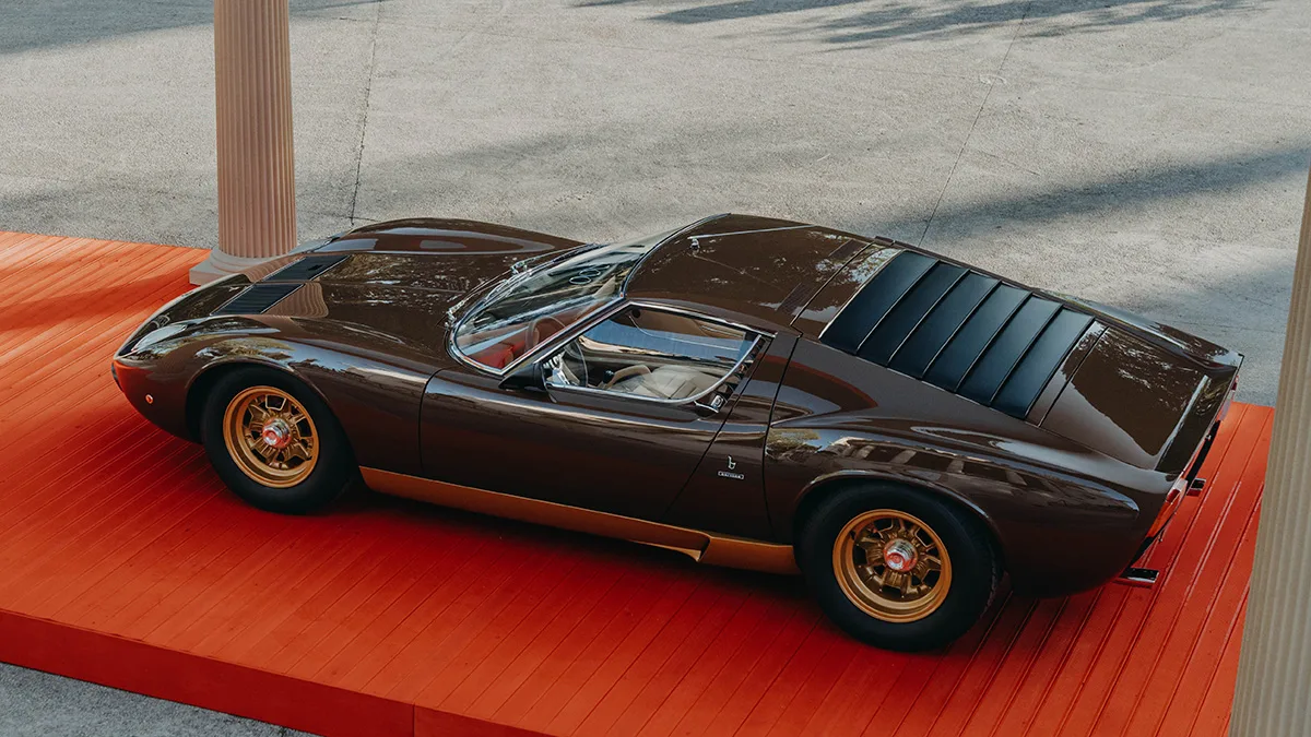 Lamborghini restaure une Miura SV 1972 pendant 3 ans : le résultat est parfait
