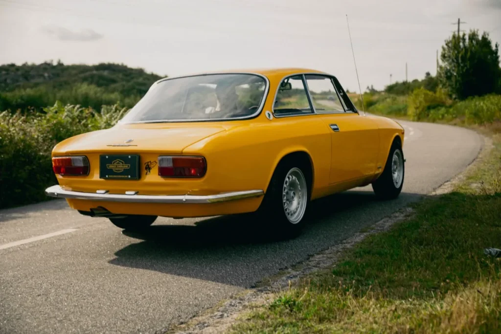 4000 heures de travail pour faire revivre une Alfa Romeo GTV oubli&eacute;e