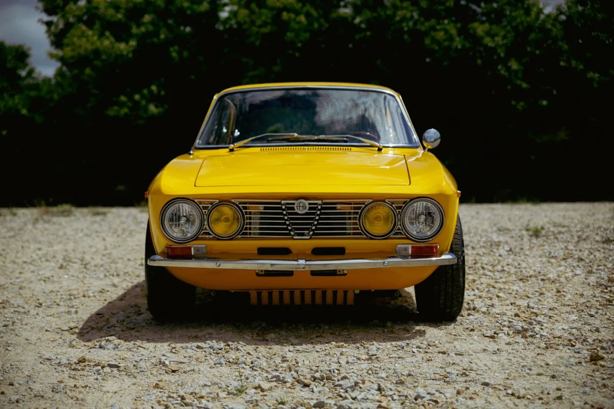 4000 heures de travail pour faire revivre une Alfa Romeo GTV oubli&eacute;e