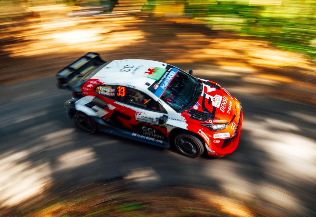 WRC Japon : Evans en tête à mi-championnat