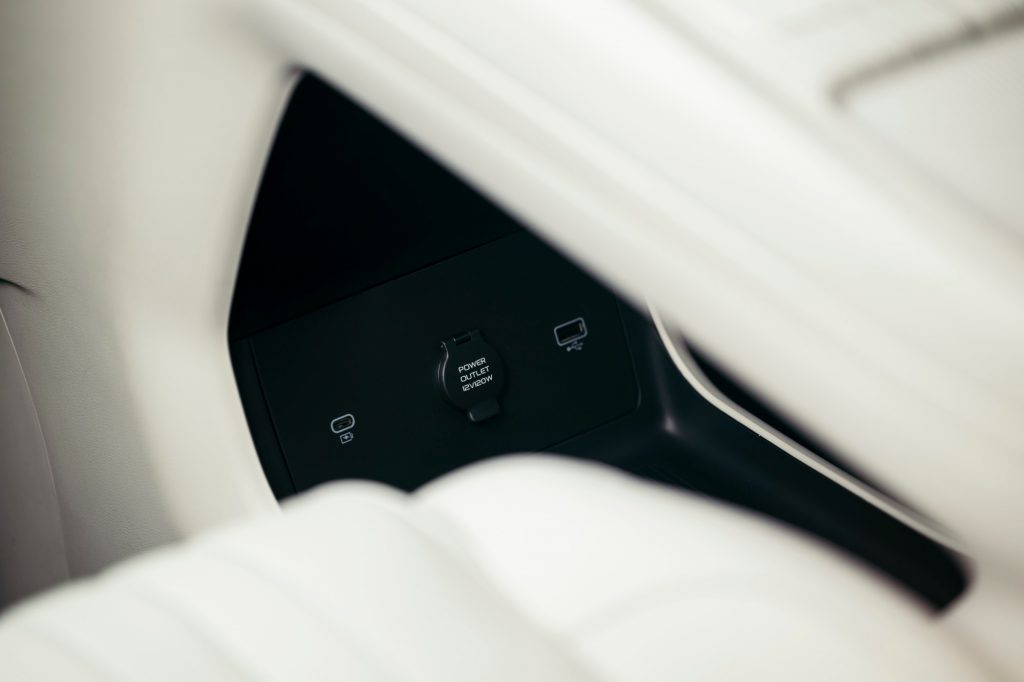 Essai Geely E5 7