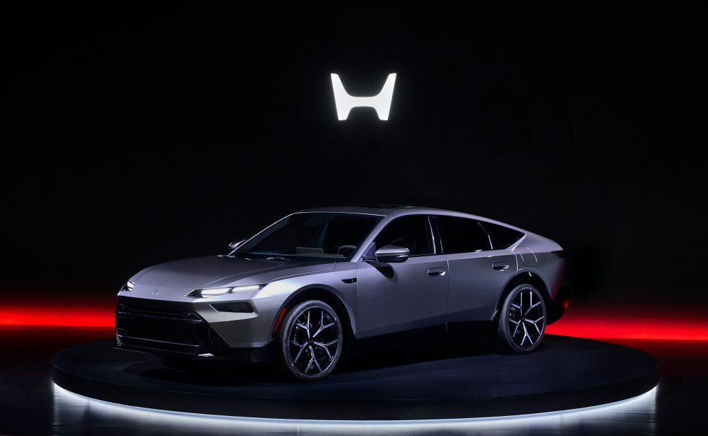 Honda passe par pertes et projets Honda Hybrid Sedan Prototype