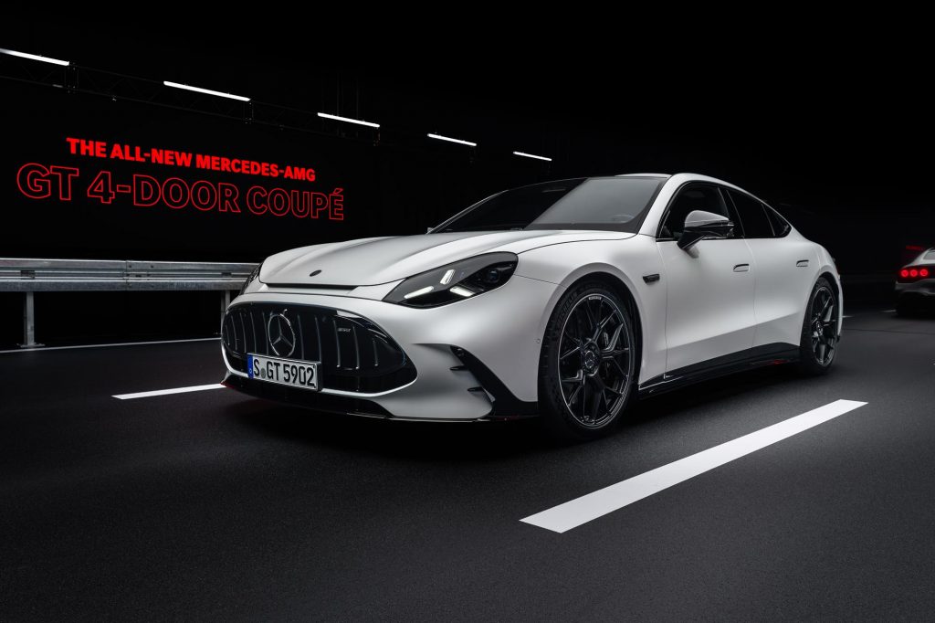 Mercedes-AMG GT 4 Doors 2026 – 26c0130_010