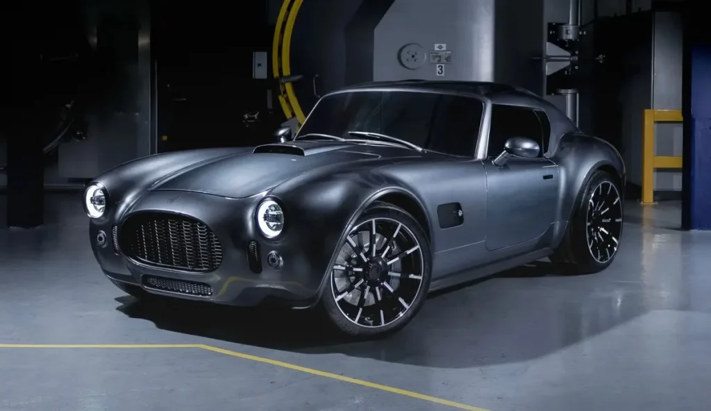 AC Cars ressuscite la Cobra GT en coupé avec 810 chevaux et boîte manuelle AC Cars ressuscite la Cobra GT en coupé avec 810 chevaux et boîte manuelle